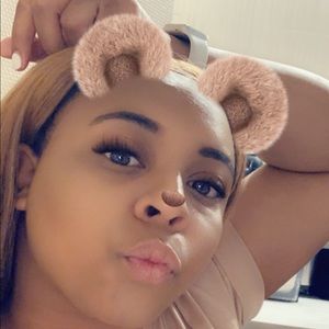 Meet your Posher, Victoria